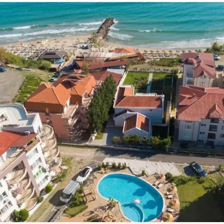 дани и мони Apartamento