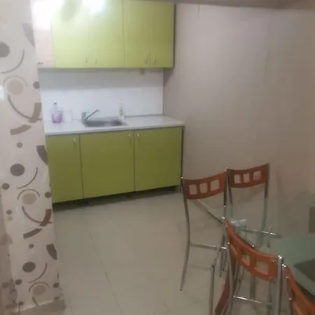 Holiday home яна *