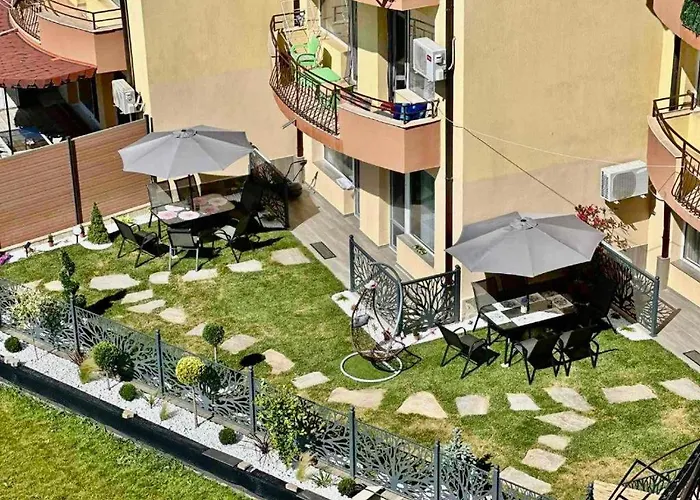 дани и мони Appartement